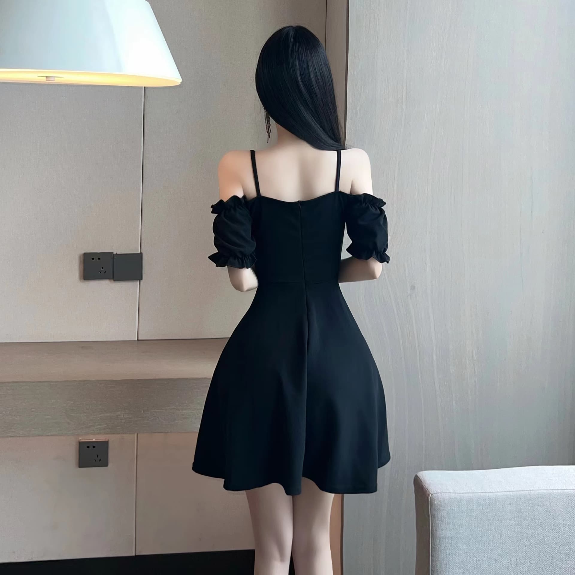 실사 섹시함 낮은 네크라인 오프숄더 반팔 큰 진자 허리 수축 드레스 상세 이미지 5