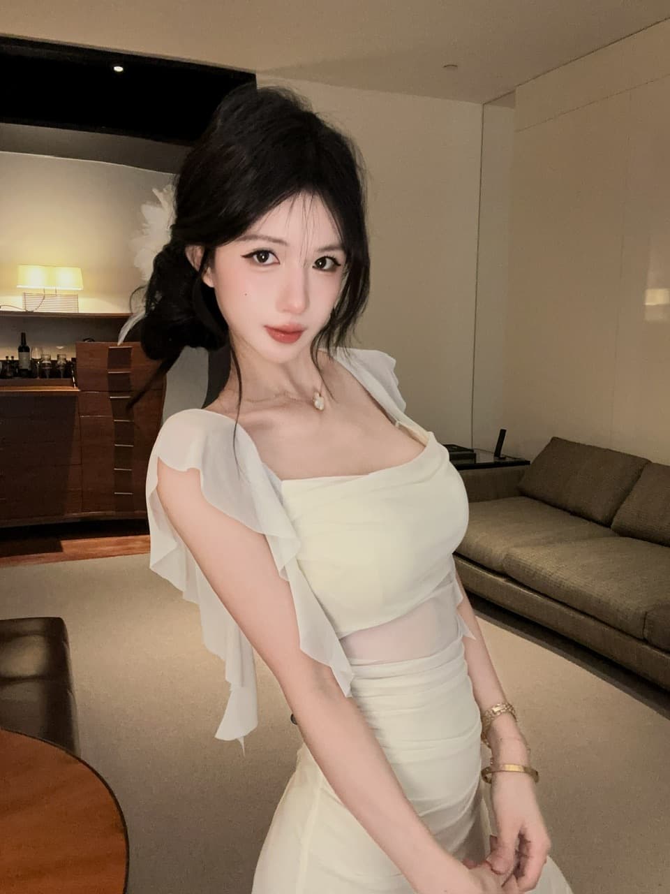 실사 중간 길이 망사 드레스 복장 상세 이미지 11