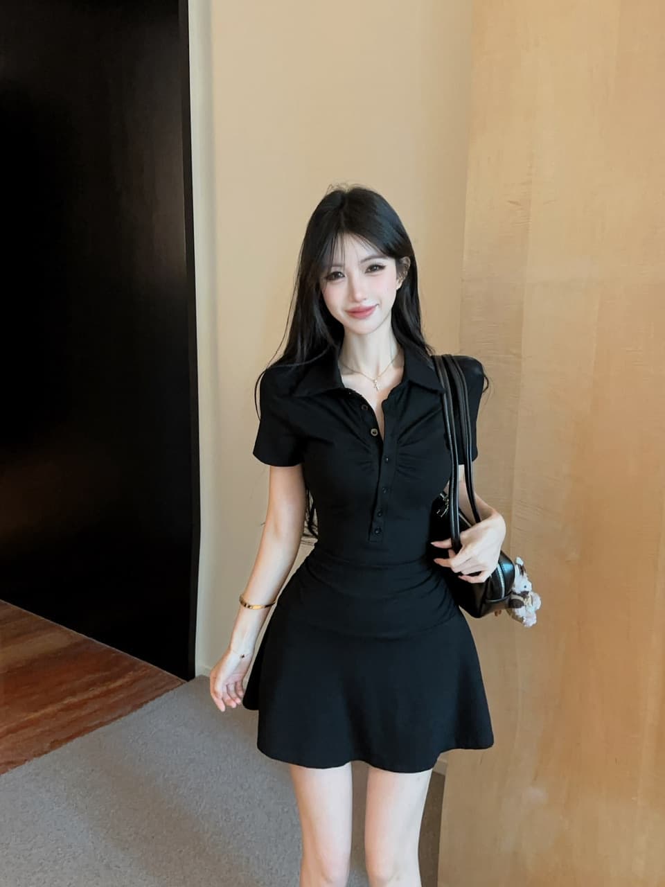 실사 면 소재 폴로 칼라 검정색 큰 진자 드레스 상세 이미지 11