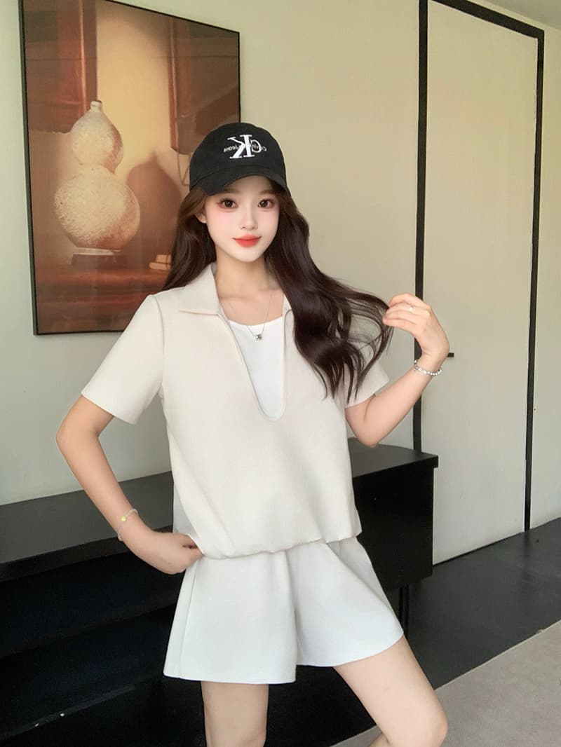 실사 2026 이른 가을 새로운 지방 mm 빅 사이즈 여성 레저 배색 페이크 레이어드 반팔 하이웨이스트 반바지 세트 이미지 2