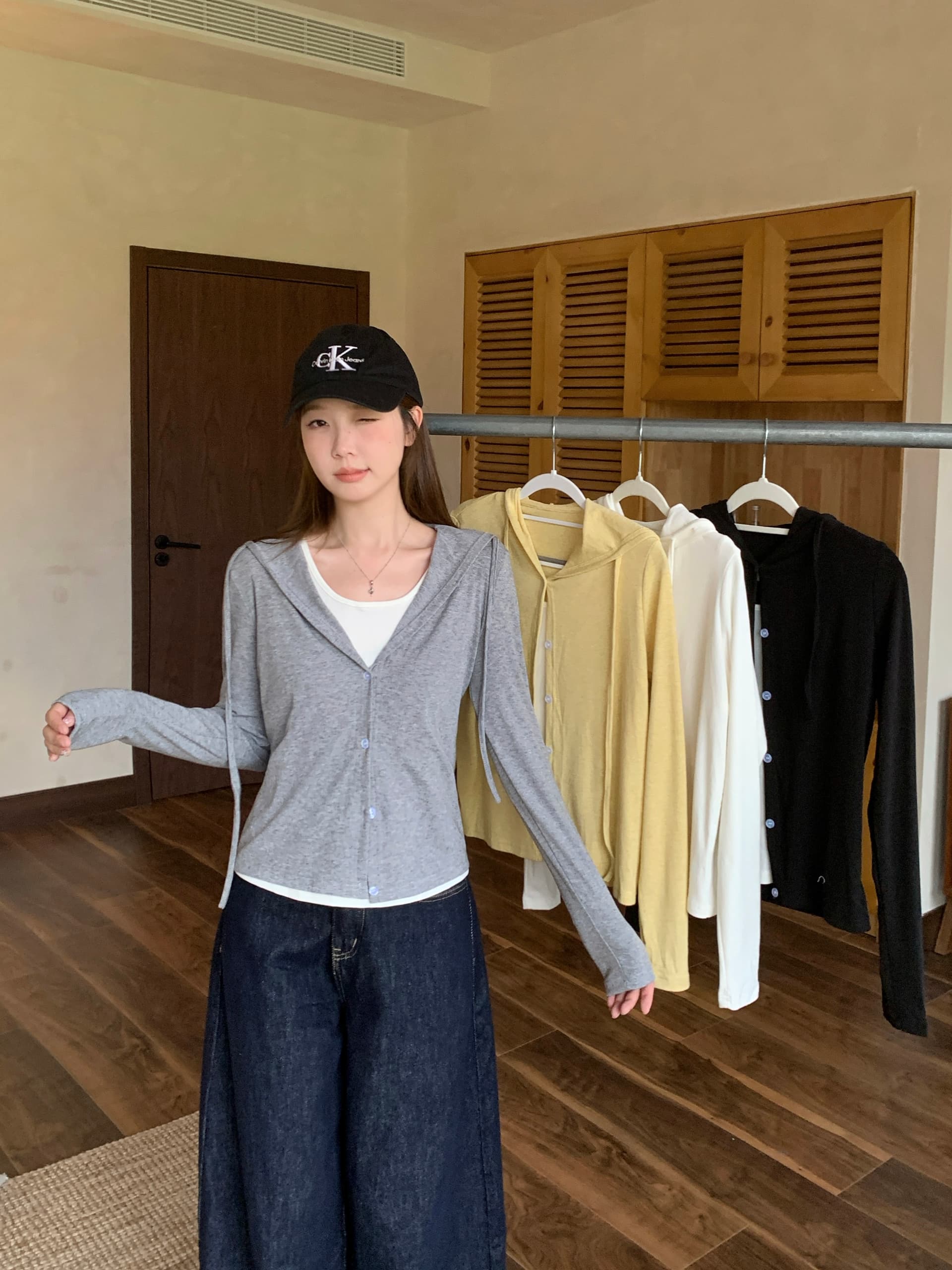 실사 2026 가을 의상 새로운 지방 mm 빅 사이즈 여성 레저 다용도 배색 페이크 레이어드 후드 긴팔 맨위