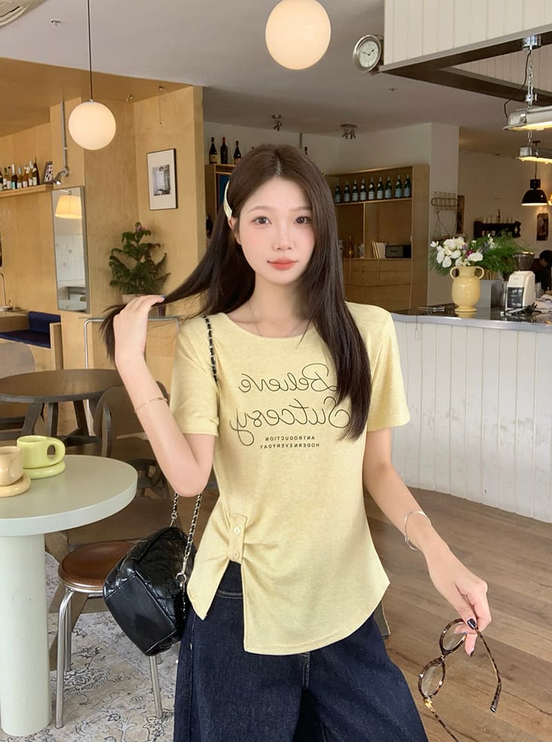 실사 2026 여름 드레스 새로운 지방 mm 빅 사이즈 여성 레저 프린트 알파벳 라운드 넥 Chic 불규칙 반팔 티셔츠 이미지 3