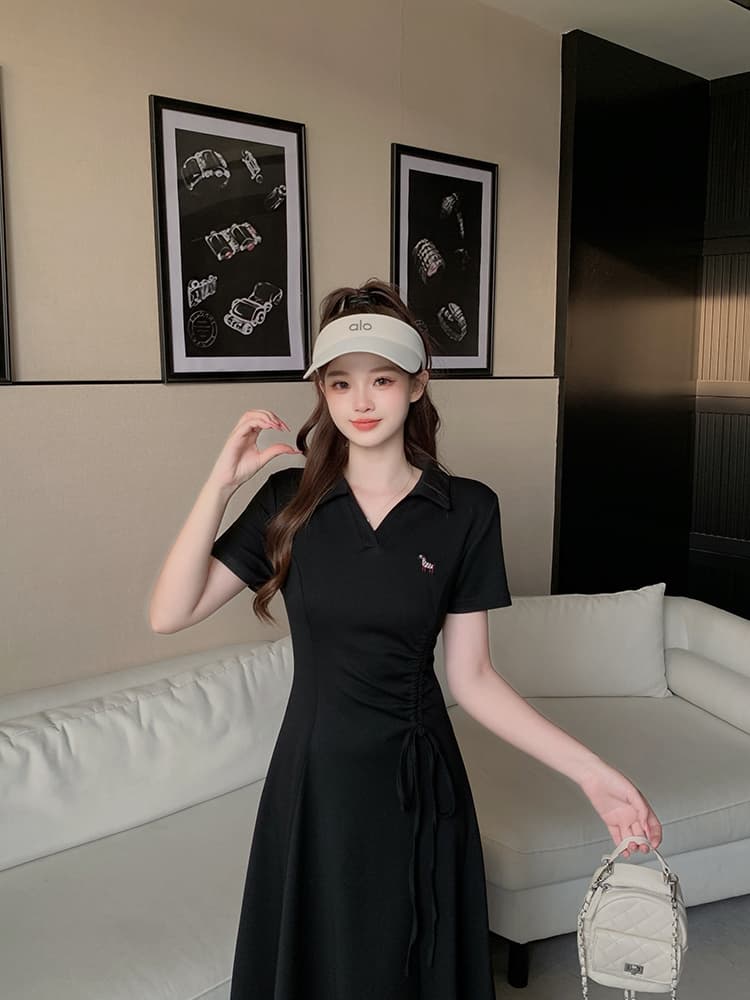 실사 2026 여름 드레스 새로운 지방 mm 빅 사이즈 여성 레저 품격 폴로 칼라 만화 자수 몸매 가꾸기 슬림해 보이는 드레스 상세 이미지 13
