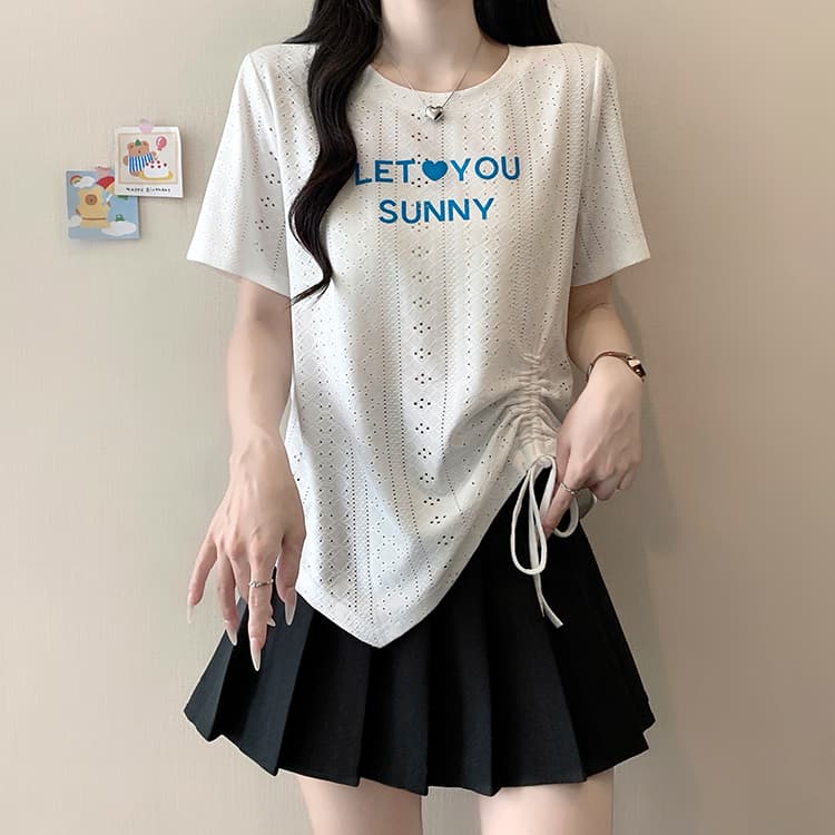 실사 2026 여름 드레스 새로운 지방 mm 빅 사이즈 여성 한 부서 프린트 알파벳 홀로우 아웃 불규칙 반팔 티셔츠 상세 이미지 6