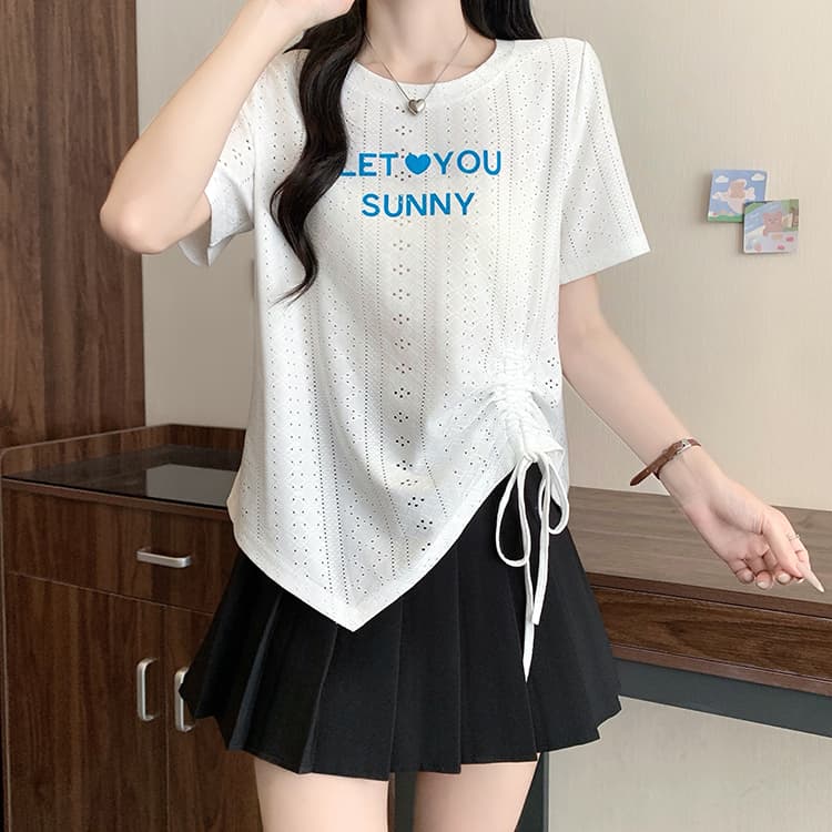 실사 2026 여름 드레스 새로운 지방 mm 빅 사이즈 여성 한 부서 프린트 알파벳 홀로우 아웃 불규칙 반팔 티셔츠 상세 이미지 7