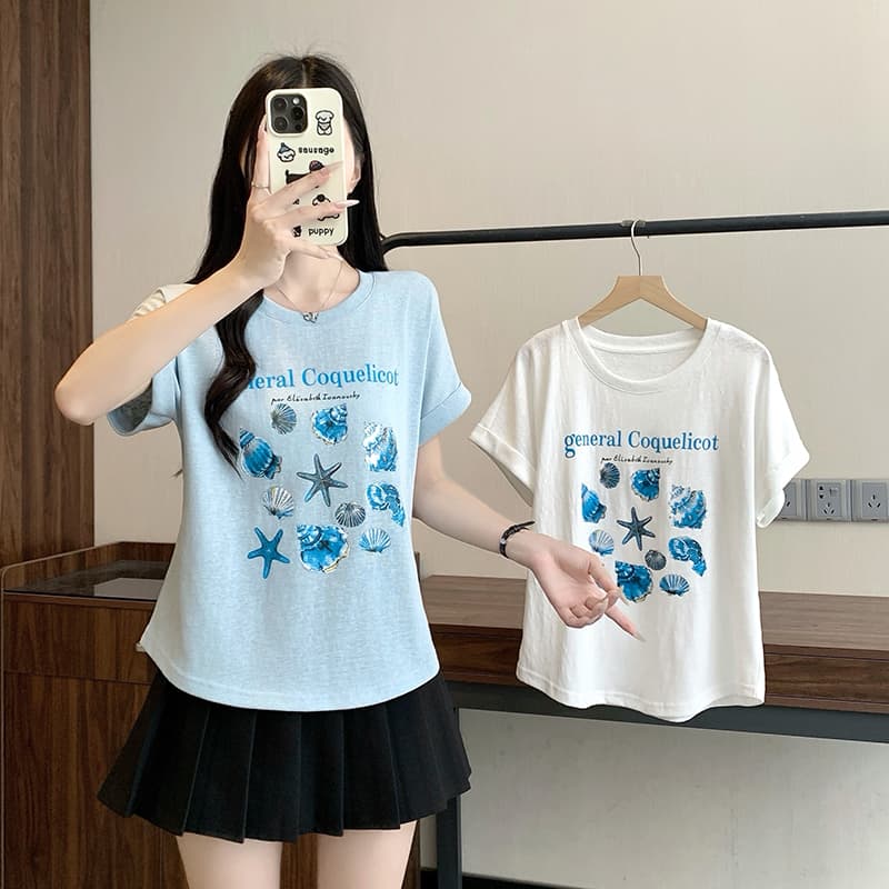 실사 2026 여름 드레스 새로운 지방 mm 빅 사이즈 여성 디자인 센스 라운드 넥 만화 프린트 Feifei 소매 반팔 티셔츠