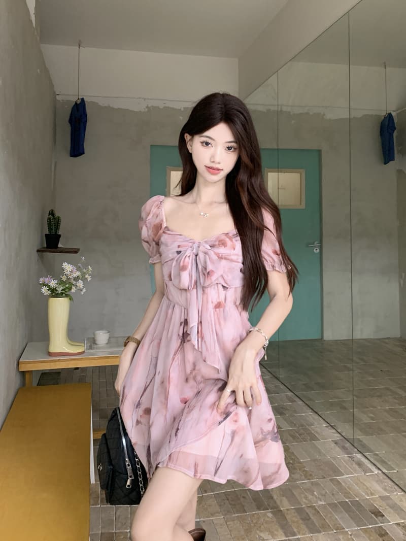 프랑스식 꽃무늬 반팔 여성 드레스 고급 센스 2026 여름 새로운 작은 키 핑크색 미니 스커트 튜브탑 치마 이미지 2