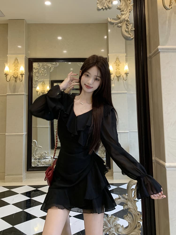 촛불 저녁 식사 v 칼라 여성 드레스 이른 가을 프릴 나팔 소매 몸매 가꾸기 빅 사이즈 프랑스식 낭만주의 작은 검은 드레스 상세 이미지 11
