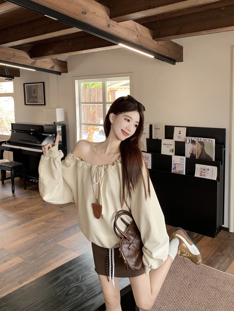 비스듬한 어깨 펌프 로프 웨이 긴팔 디자인 센스 작은 대중 루즈핏 핫걸 오프숄더 맨위 배색 하이웨이스트 타이트 스커트 투피스 세트 상세 이미지 3