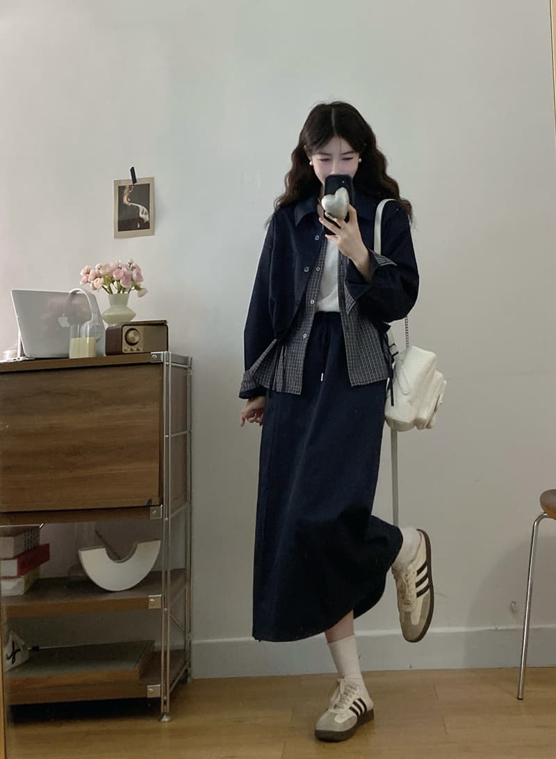 캐주얼 바람 패션 세트 디자인 센스 체크무늬 패치워크 허리 수축 반신 스커트 외국 가스 가을 겨울 품격 레트로 투피스 세트 이미지 4