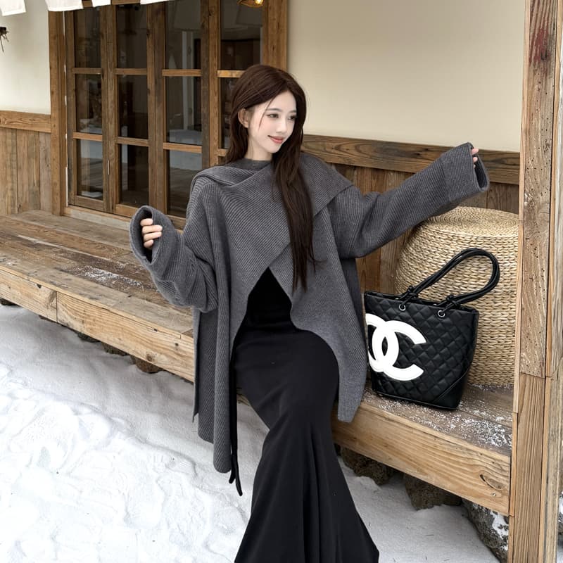 빅 사이즈 통통한 여동생 한 부서 느긋한 불규칙 십자가 숄 망토 오픈 가디건 여성 가을 겨울 인어 꼬리 점프 슈트 치마 세트 이미지 6