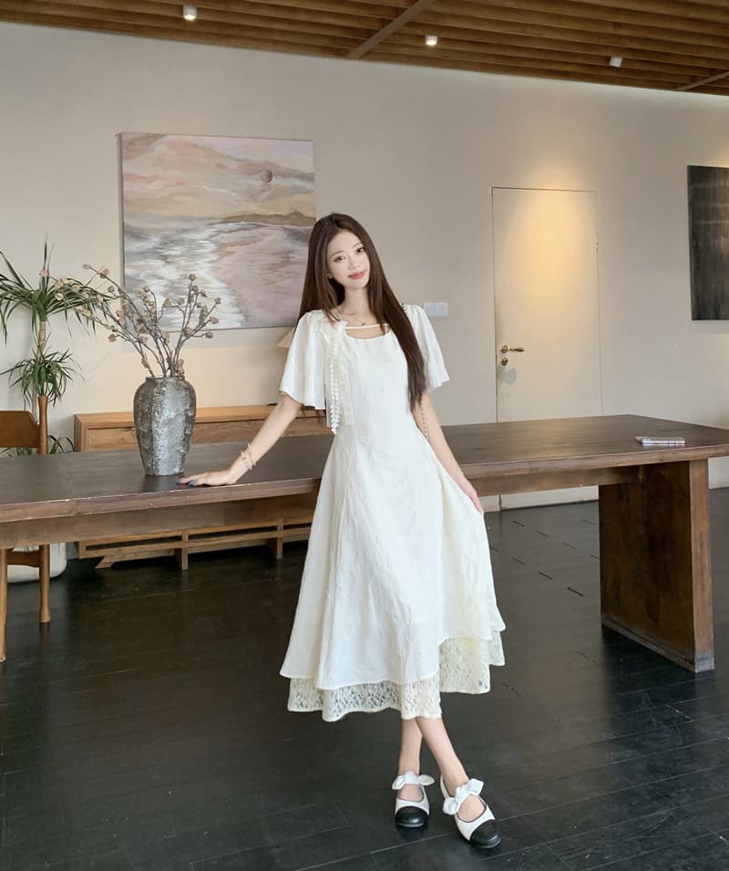 프랑스식 부드러운 바람 3 차원 꽃 광장 칼라 드레스 2026 새로운 데이트 살구 색상 여름 허리 수축 슬림해 보이는 치마 이미지 2