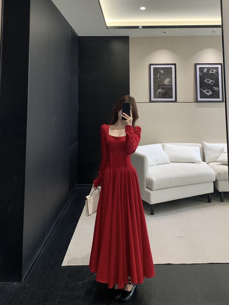 프랑스식 레트로 빨간색 광장 칼라 긴팔 드레스 2026 가을 새로운 품격 허리 수축 슬림해 보이는 대 스윙 길이 치마 상세 이미지 6