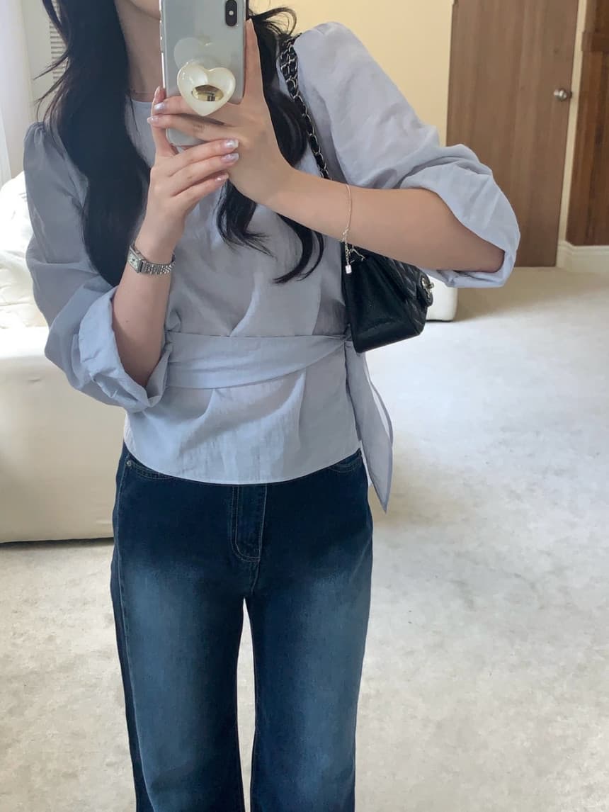 있음 선적 chic 2026 가을 레이스업 허리 수축 라운드 넥 풀오버 셔츠