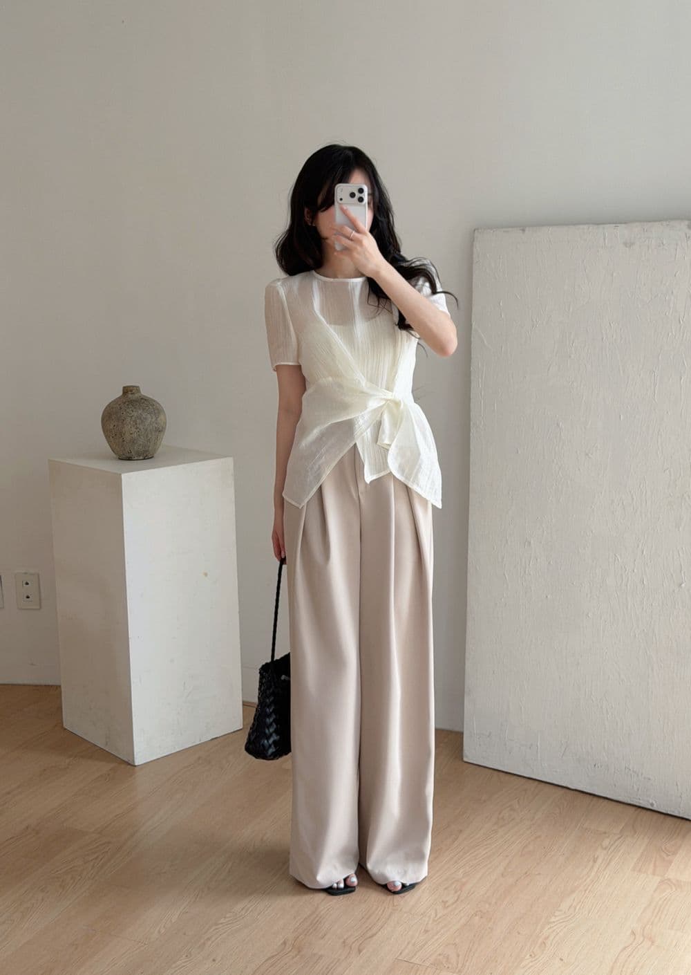 있음 선적 chic 불규칙 라운드 넥 품격 마이크로 ~을 통해 셔츠 상세 이미지 7