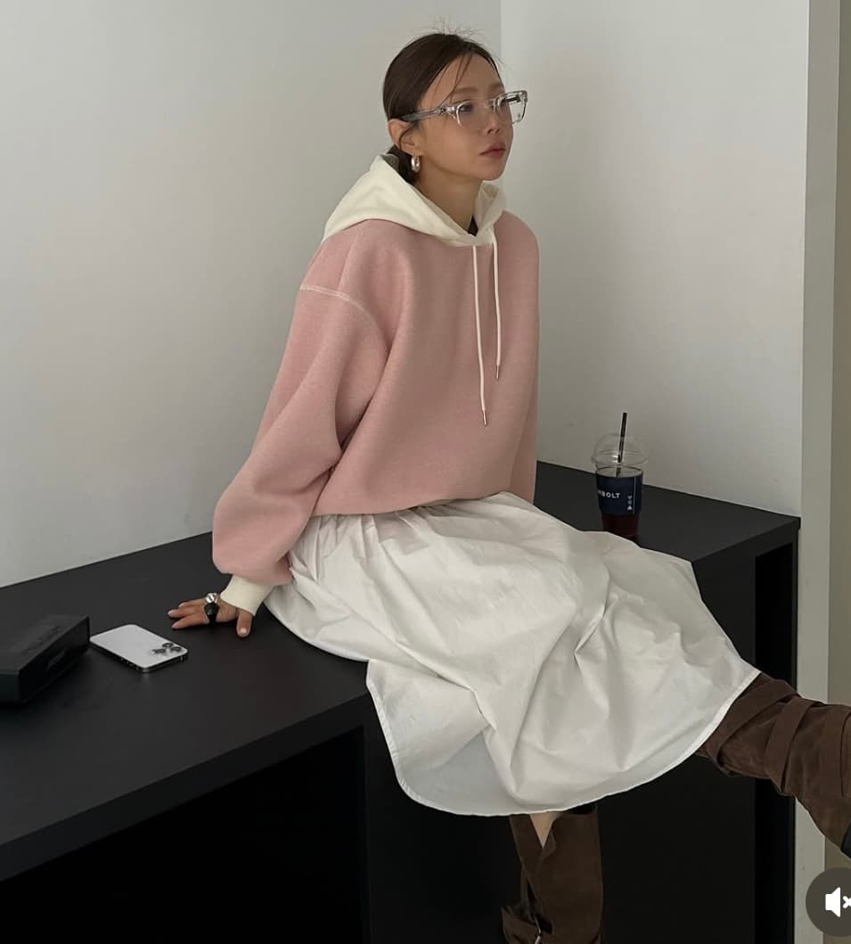 연령 감소 디자인 센스 후드 티 스웨터 상세 이미지 3