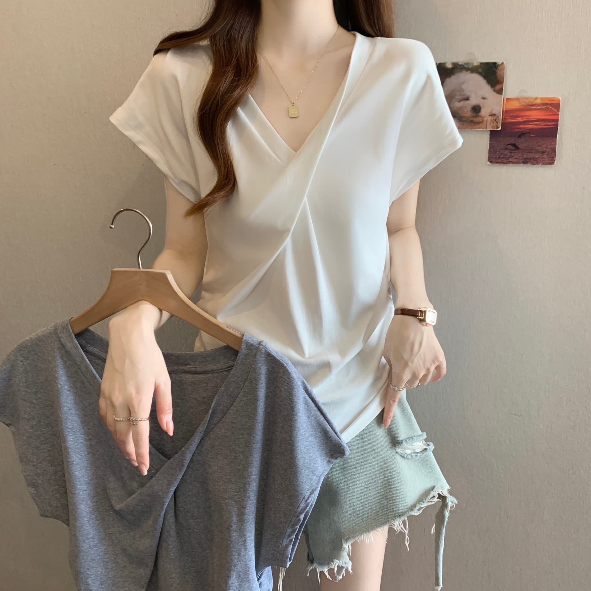 빅 사이즈 여성 의류 디자인 센스 V넥 순면 반팔 티셔츠 여름 지방 mm 허리 수축 슬림해 보이는 올해 인기 ~ 중 아름다운 맨위 상세 이미지 17