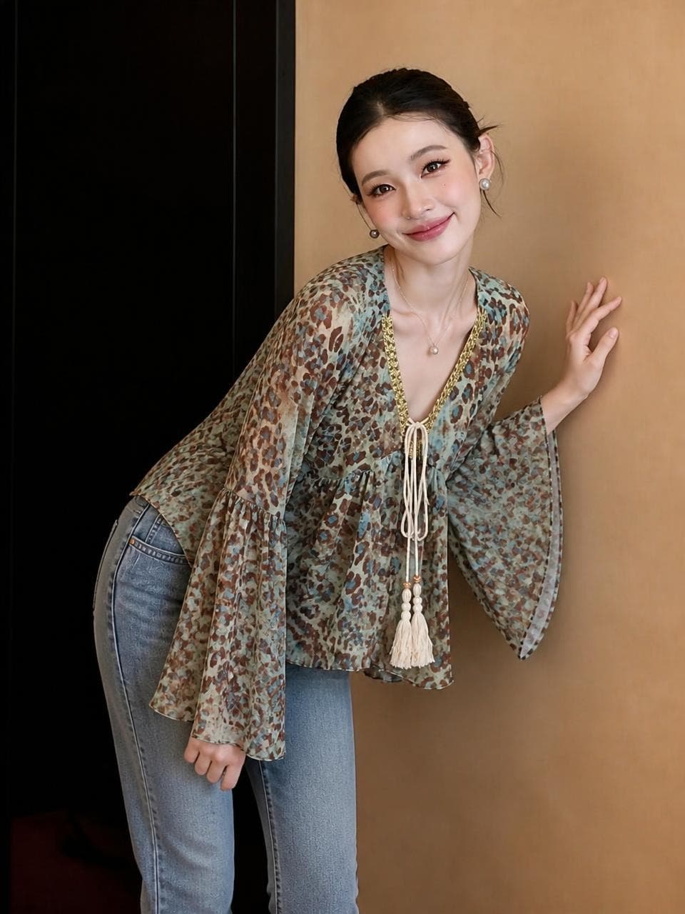 2026 가을 배색 레오파드 무늬 V넥 패치워크 레이스업 술 긴팔 셔츠 마이크로 지방 mm 자외선 차단 미니멀리즘 맨위 상세 이미지 7
