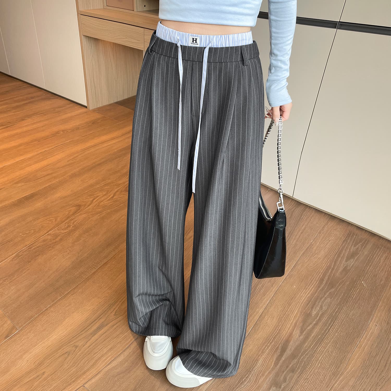 2026 실사 회색 이른 가을 더블 허리 스트라이프 패치워크 캐주얼 웨스트 와이드 다리 여성 다용도 슬림해 보이는 스트레이트 바닥 청소 바지 이미지 5
