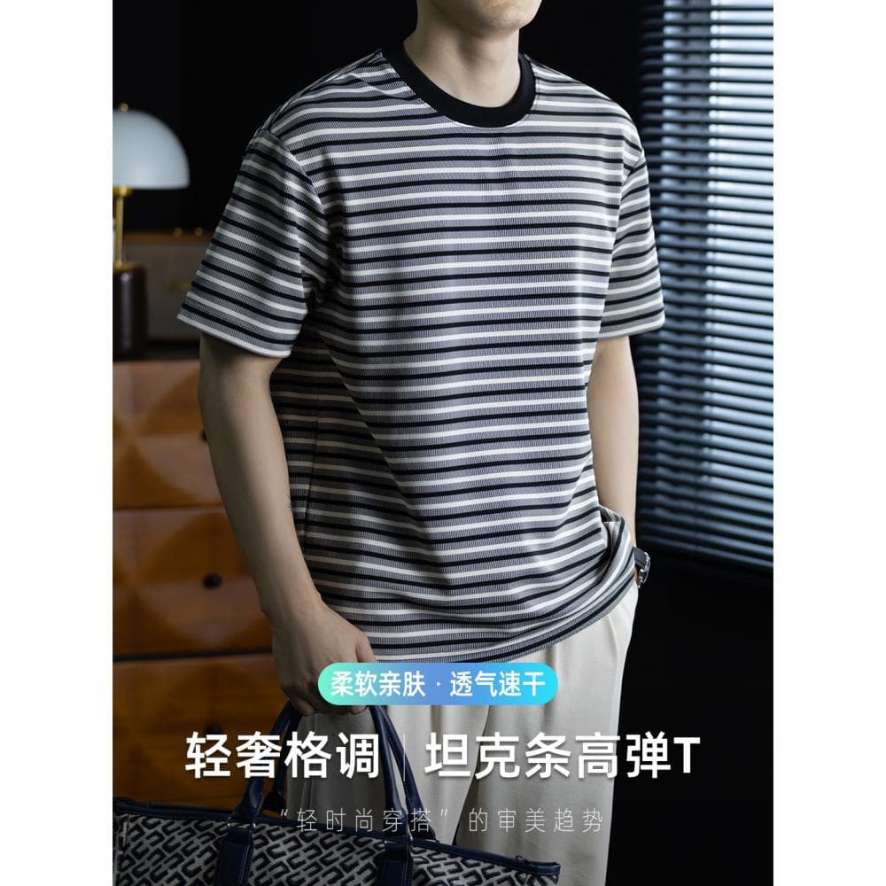 빛 럭셔리 스타일 클래식 3 차원 탱크 기사 배색 반팔 여름 트렌드 루즈핏 통기성 속도 건조한 T 남자