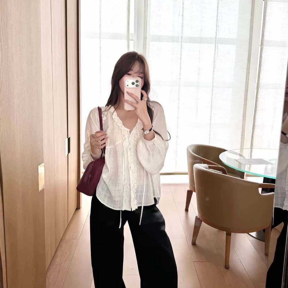 낭만주의 한여름 나만의 것을 가져와 라. 호흡 센스 원단 가벼움 도루 피하다. 루즈핏 프릴 V넥 여성 셔츠 이미지 5