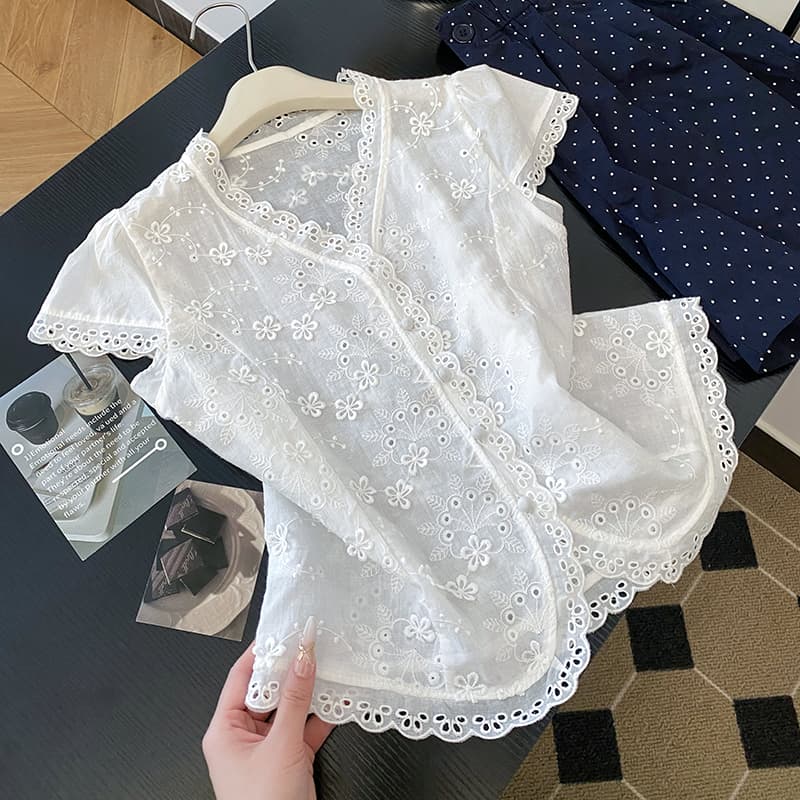 한 부서 레이스 꽃무늬 자수 반팔 여성 셔츠 여름 새로운 작은 대중 디자인 센스 연령 감소 쇼트 스타일 맨위 2025 이미지 3