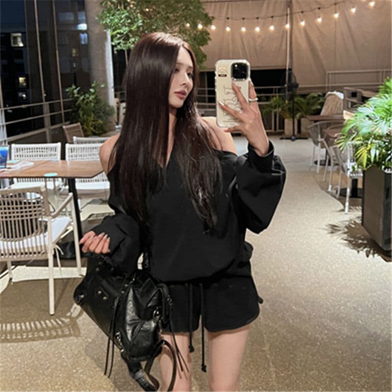 올해 인기 ~ 중 검정색 긴팔 후드티 여성 자이언트 슬림해 보이는 루즈핏 핫걸 느긋한 바람 패션 다용도 캐주얼 맨위 이미지 5