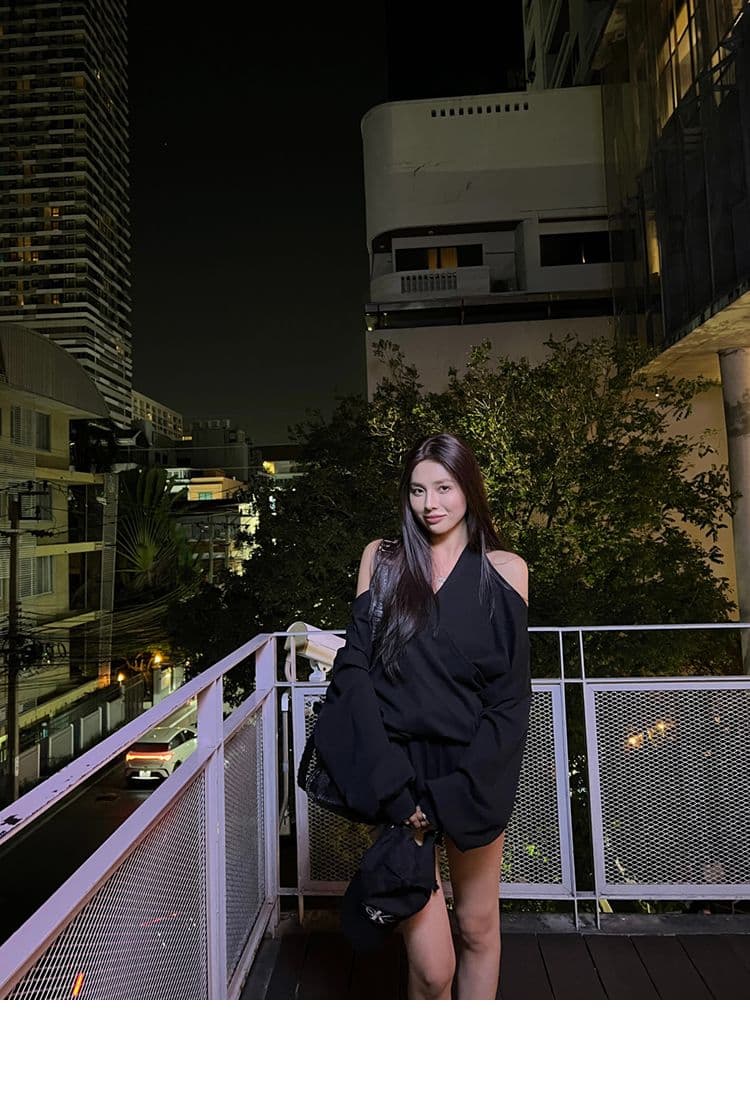 올해 인기 ~ 중 검정색 긴팔 후드티 여성 자이언트 슬림해 보이는 루즈핏 핫걸 느긋한 바람 패션 다용도 캐주얼 맨위 상세 이미지 3
