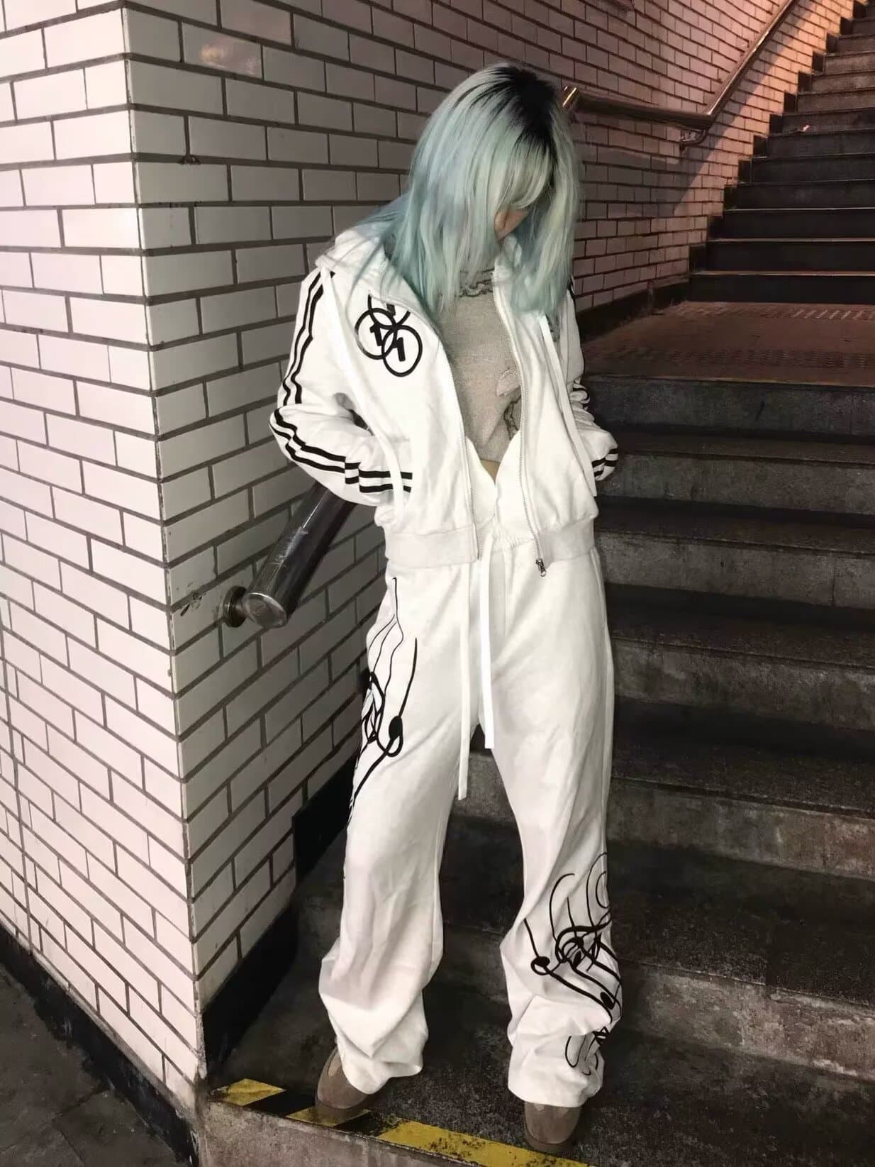 아메리칸 거리 알파벳 프린트 펌프 로프 회색 웨이 바지 여성 루즈핏 모통이 칼 바지 웃음 하 재즈 댄스 바지 상세 이미지 10