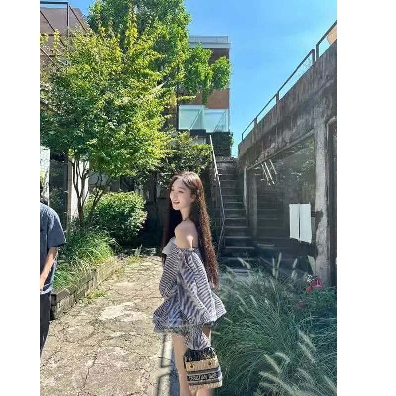 오프숄더 나비 매듭 스트라이프 튜브탑 여성 드레스 여름 프랑스식 품격 허리 수축 자이언트 잘 생긴 케이크 짧은 치마 이미지 4