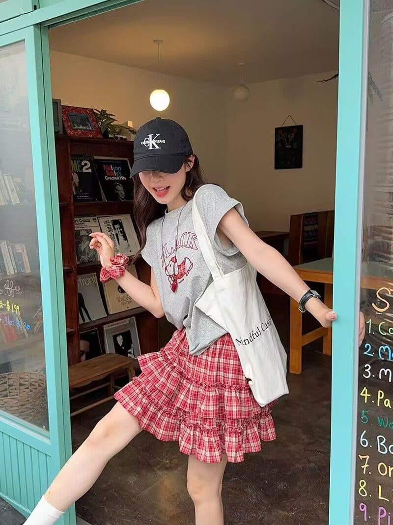 패션 세트 여성 여름 새로운 자수 반팔 케이크 체크무늬 미니 스커트 투피스 세트 상세 이미지 10