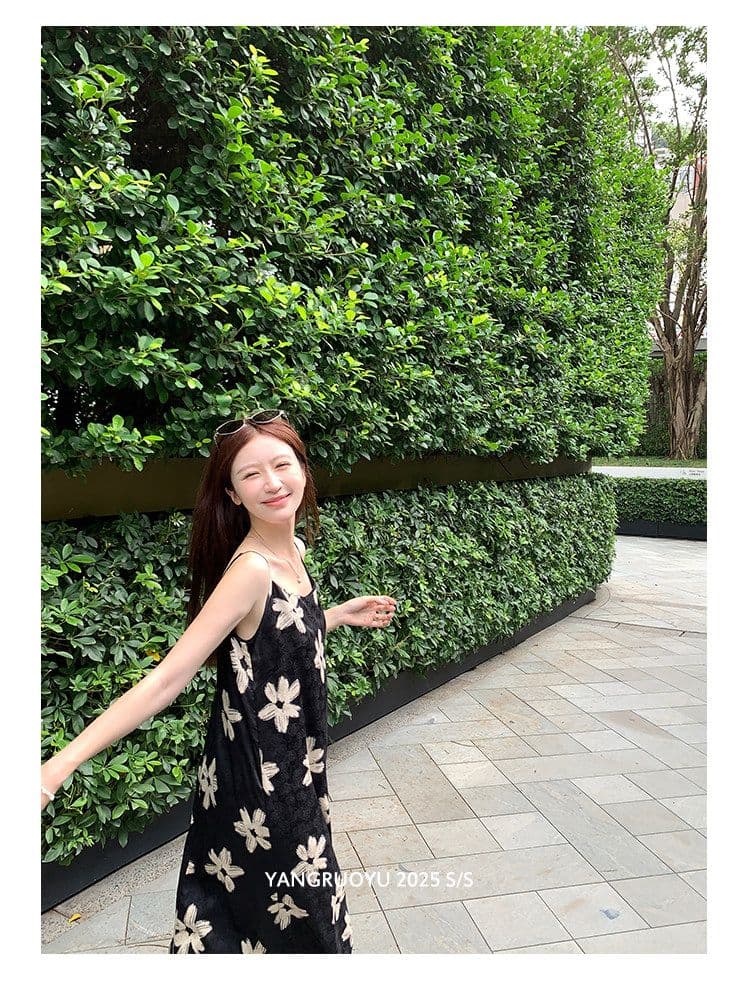 양 양 yangruoyu 춘 샤오 언어 나비 새틴 슬립 드레스 여성 느슨함 품격 휴가 아름다운 드레스 상세 이미지 4