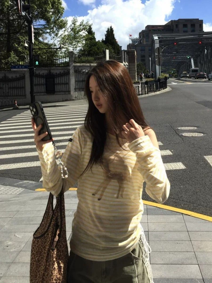 비스듬한 어깨 시카 사슴 프린트 마이크로 ~을 통해 자외선 차단 블라우스 긴팔 티셔츠 상세 이미지 4