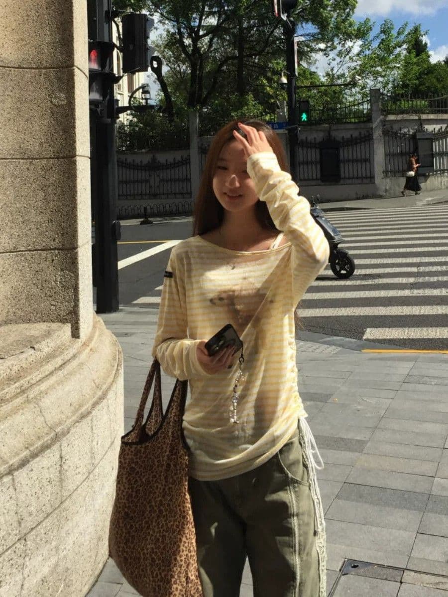비스듬한 어깨 시카 사슴 프린트 마이크로 ~을 통해 자외선 차단 블라우스 긴팔 티셔츠 상세 이미지 7