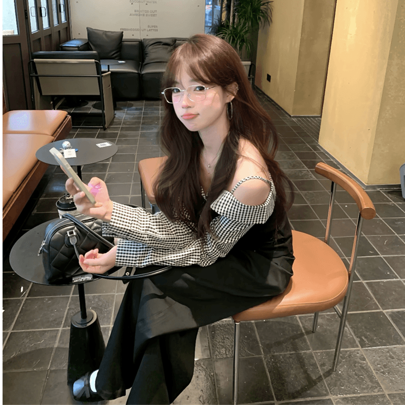 오프숄더 페이크 레이어드 쇼트 스타일 체크무늬 패치워크 긴팔 여성 셔츠 가을 2025 새로운 한 부서 몸매 가꾸기 오픈 가디건 맨위 이미지 3