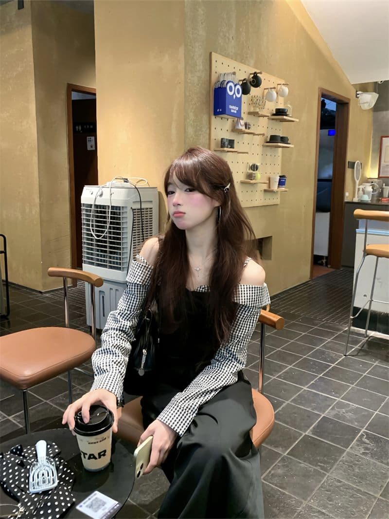 오프숄더 페이크 레이어드 쇼트 스타일 체크무늬 패치워크 긴팔 여성 셔츠 가을 2025 새로운 한 부서 몸매 가꾸기 오픈 가디건 맨위 상세 이미지 4