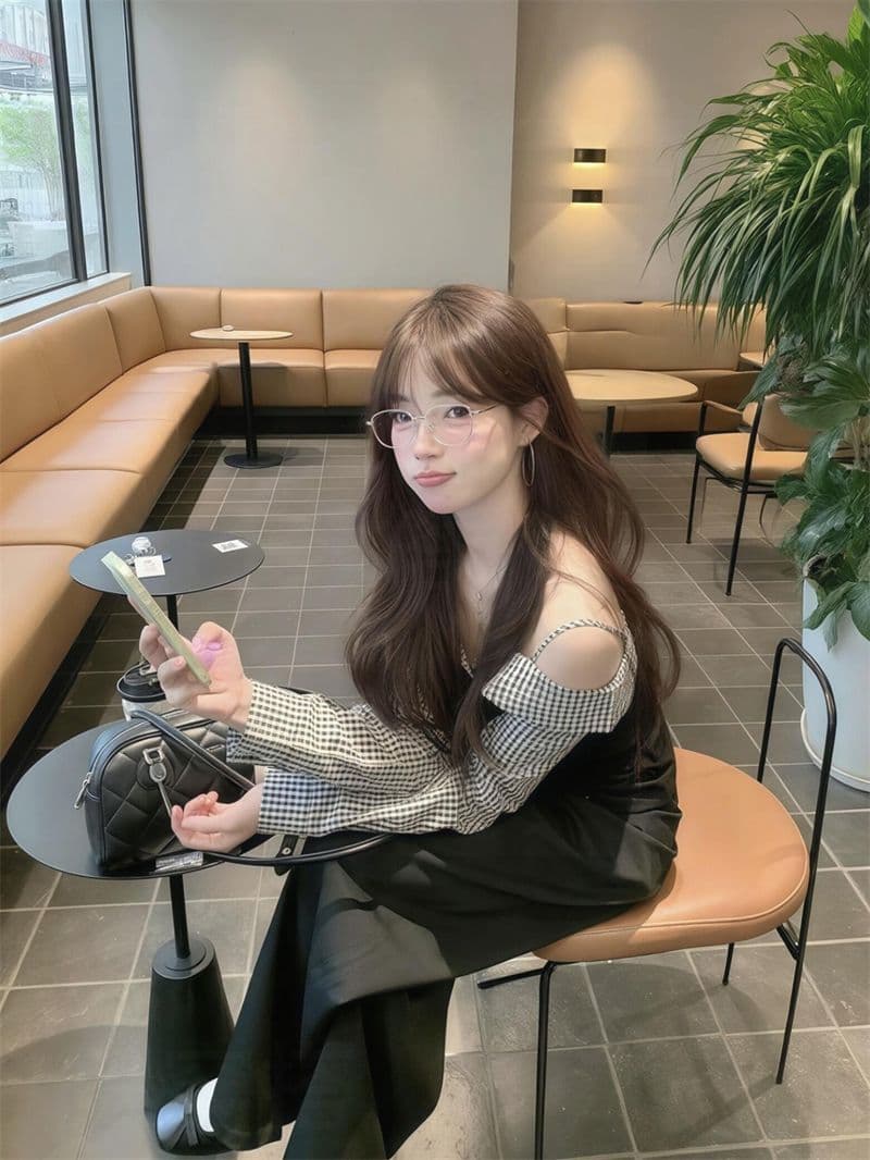 오프숄더 페이크 레이어드 쇼트 스타일 체크무늬 패치워크 긴팔 여성 셔츠 가을 2025 새로운 한 부서 몸매 가꾸기 오픈 가디건 맨위 상세 이미지 7