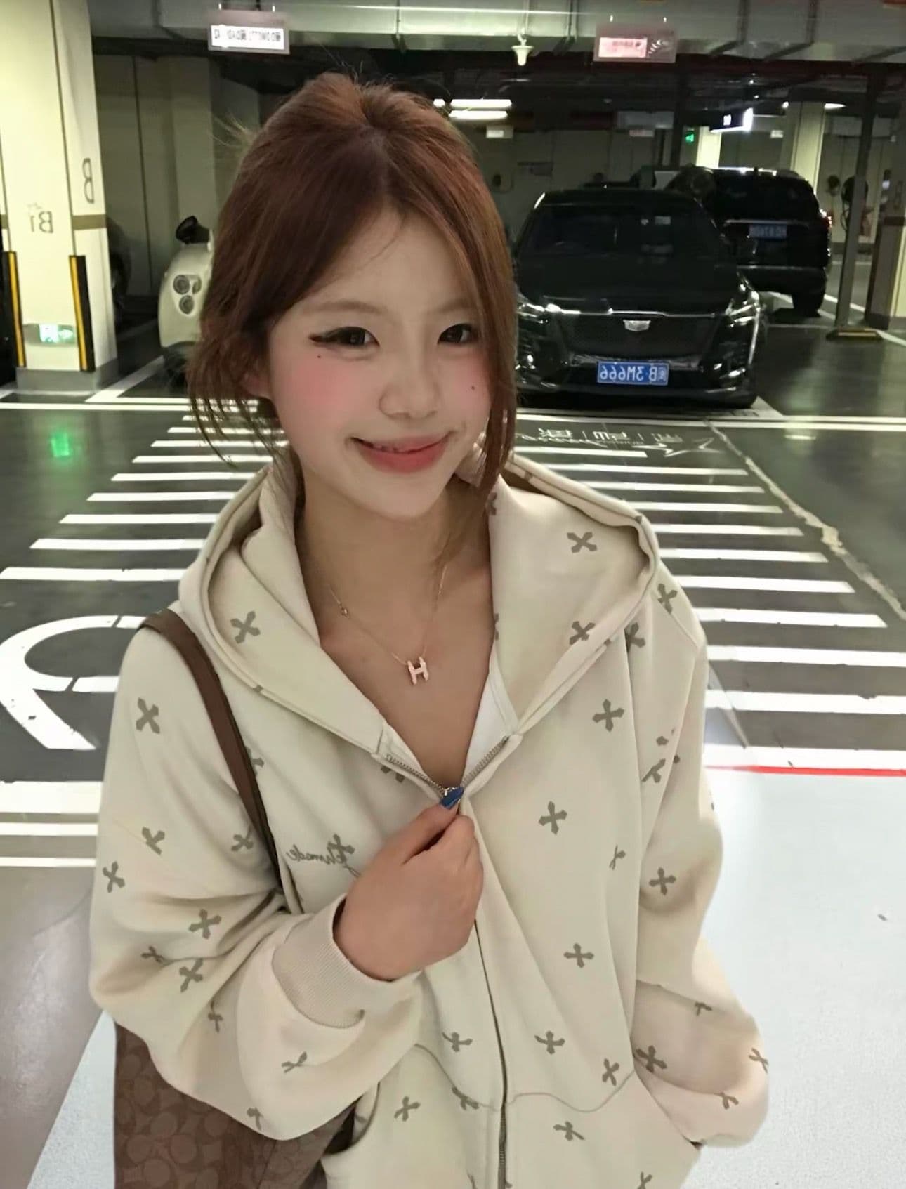얇은 스타일 백금 지퍼 이후 패키지 칼라 순수한 Mianhua 면 복합 후드티 여성 상세 이미지 2