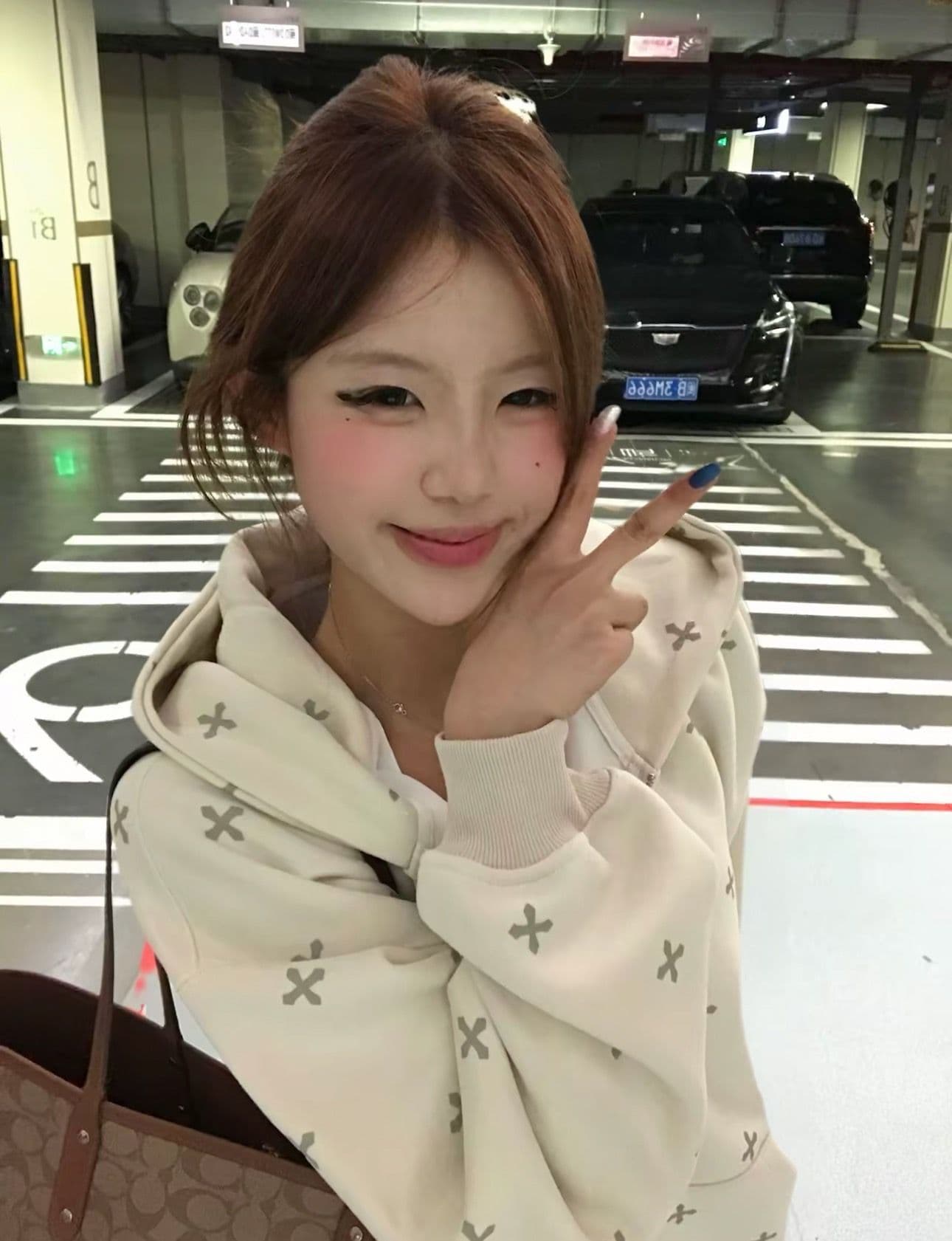 얇은 스타일 백금 지퍼 이후 패키지 칼라 순수한 Mianhua 면 복합 후드티 여성 상세 이미지 10