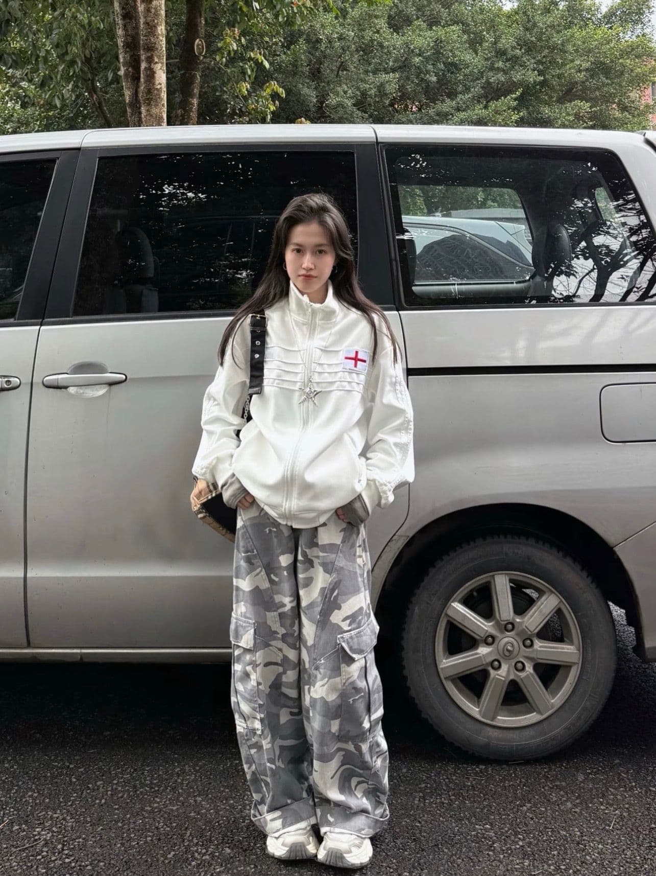 얇은 스타일 발 330 그램 털이 있는 자수 수건 네리 가게 천 순수한 Mianhua 면 복합 후드티 이미지 3