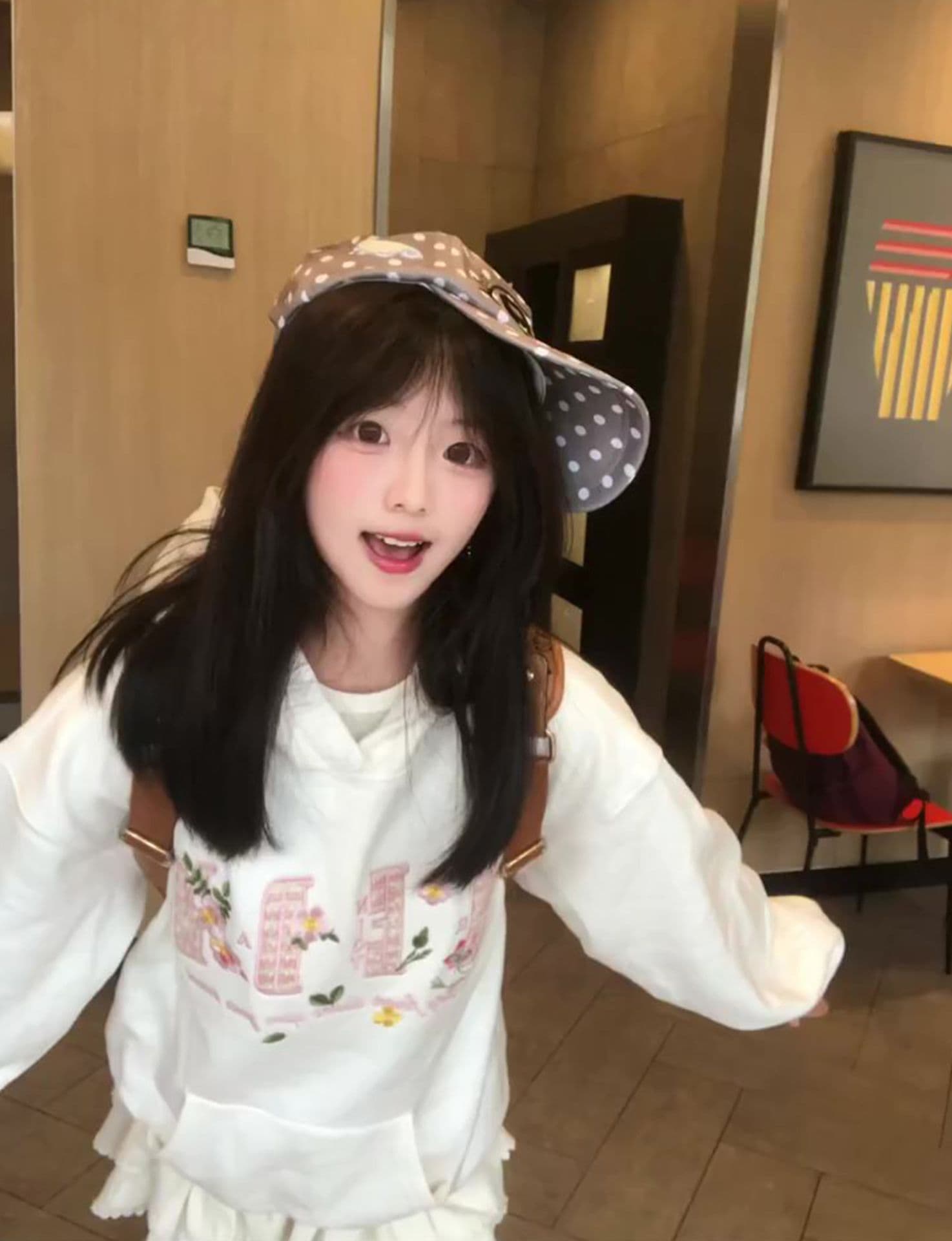 얇은 스타일 발 330 그램 작은 샤넬 스타일 자수 이후 패키지 칼라 순수한 Mianhua 면 복합 후드티 여성 이미지 4
