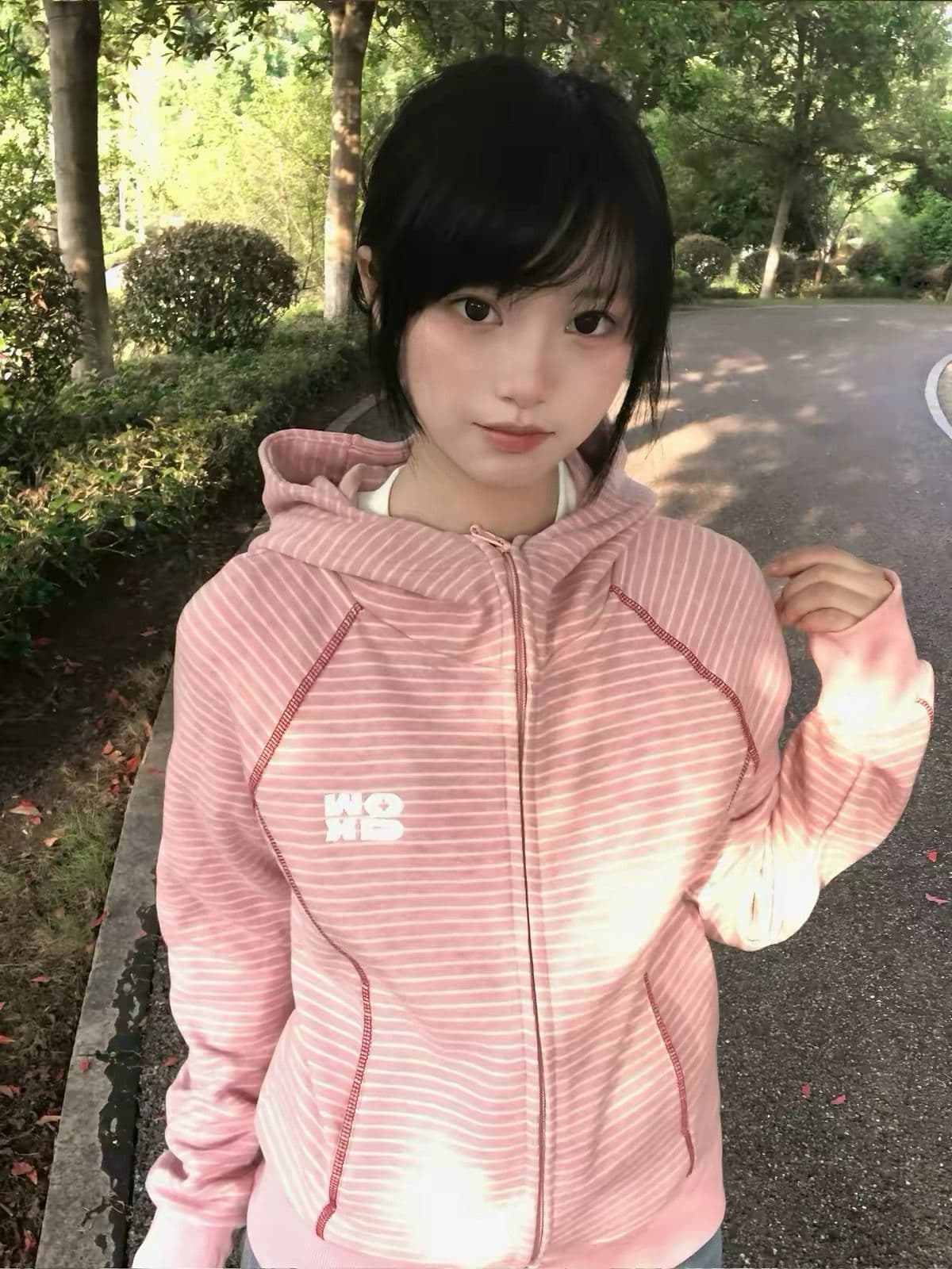 얇은 스타일 털이 있는 광저우 원본 원단 원본 솜씨 자수 보안 버클 행침 카드 후드티 상세 이미지 4