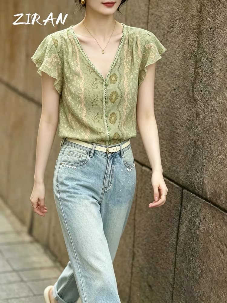 프랑스식 출퇴근 바람 반팔 여성 셔츠 2026 년 여름 새로운 작은 날다 소매 레이스 조각 슬림해 보이는 품격 맨위 상세 이미지 4