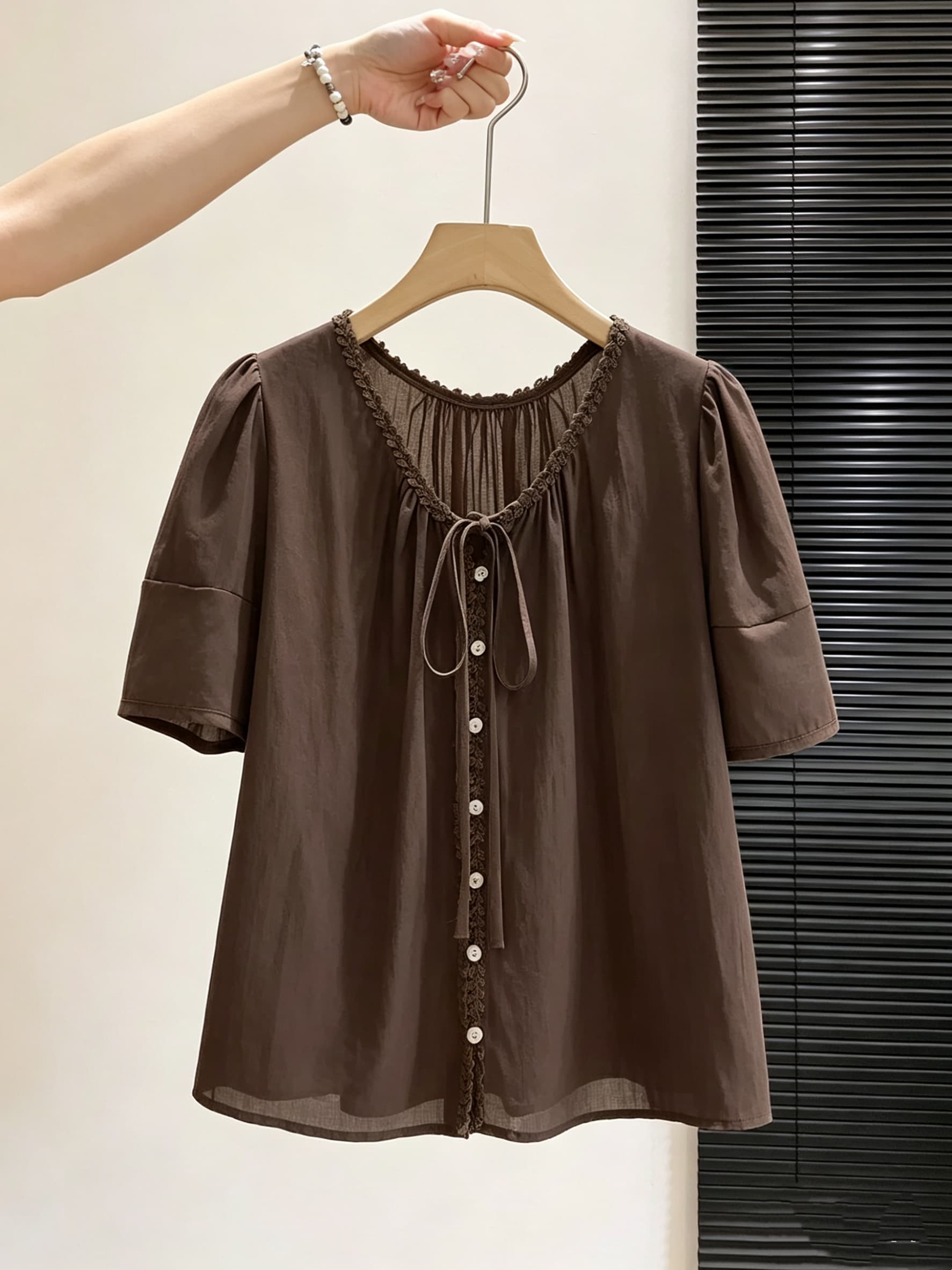 청나라 청나라 우아한 레이스 스트랩 반팔 인형 셔츠 여성 여름 달콤함 부드러운 문예 면 린넨 작은 셔츠 상세 이미지 4