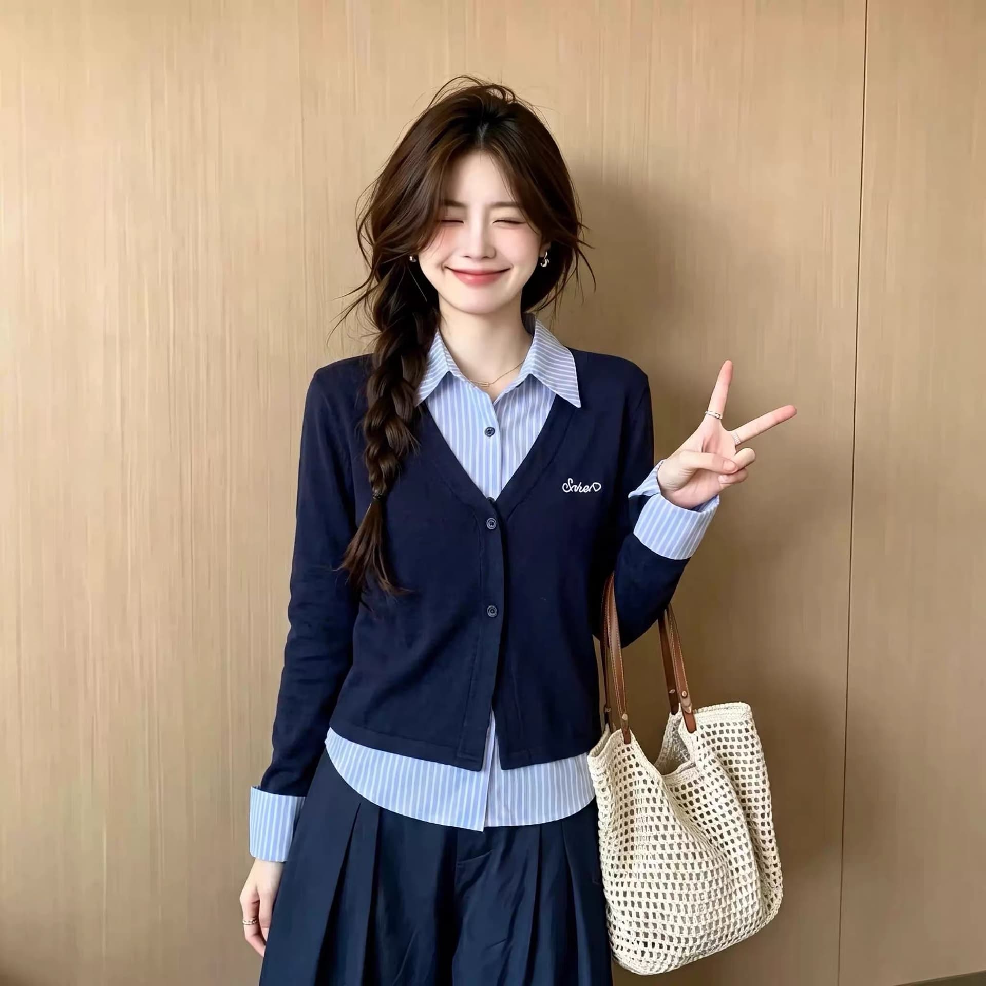 2026 이른 가을 새로운 달콤함 페이크 레이어드 스트라이프 패치워크 연령 감소 긴팔 셔츠 여성 셔츠 상세 이미지 1