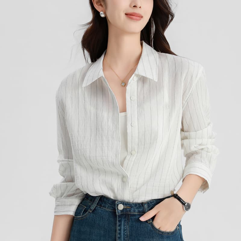 실사 스트라이프 캐주얼 셔츠 2026 여름 새로운 여성 의류 질감 센스 폴로 칼라 슬림해 보이는 품격 다용도 맨위 이미지 2
