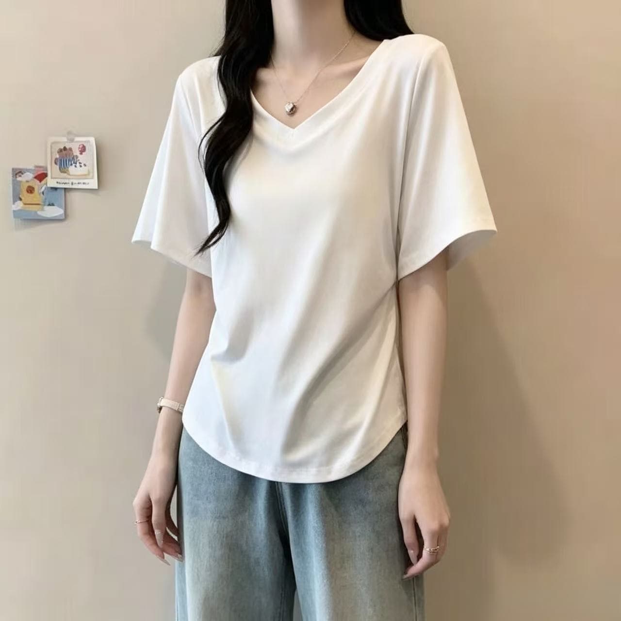 빅 사이즈 느긋한 바람 5 점 소매 V넥 반팔 티셔츠 여성 여름 지방 mm 표지 고기 슬림해 보이는 미니멀리즘 단색 작은 대중 맨위 상세 이미지 9