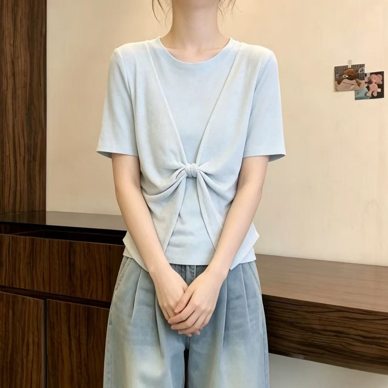 페이크 레이어드 하늘색 긍정적 인 어깨 반팔 티셔츠 여성 2026 여름 새로운 빅 사이즈 지방 mm 루즈핏 표지 배 비틀림 맨위 상세 이미지 3