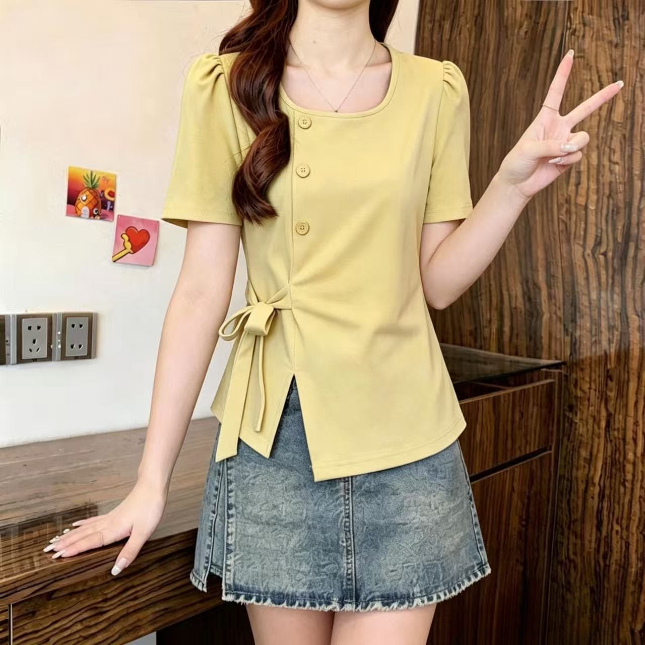 한 부서 광장 칼라 긍정적 인 어깨 반팔 티셔츠 여성 여름 디자인 센스 불규칙 스트랩 허리 수축 슬림해 보이는 기본 셔츠 맨위 상세 이미지 7