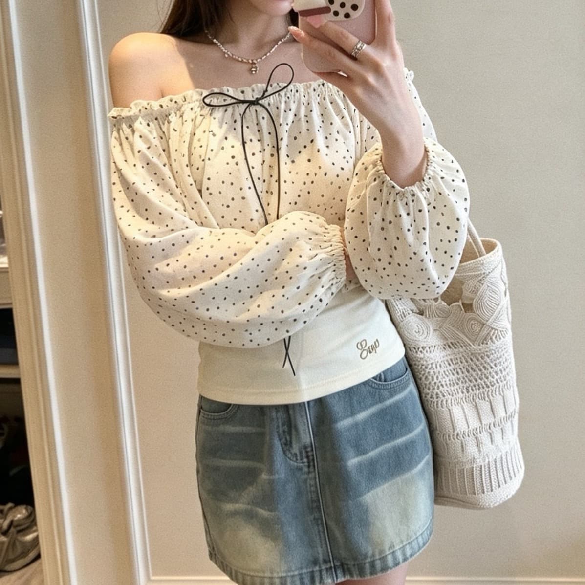 순수한 욕망 섹시함 도트 무늬 오프숄더 긴팔 여성 셔츠 이른 가을 프랑스식 몸매 가꾸기 슬림해 보이는 다용도 핫걸 오프숄더 맨위 이미지 2